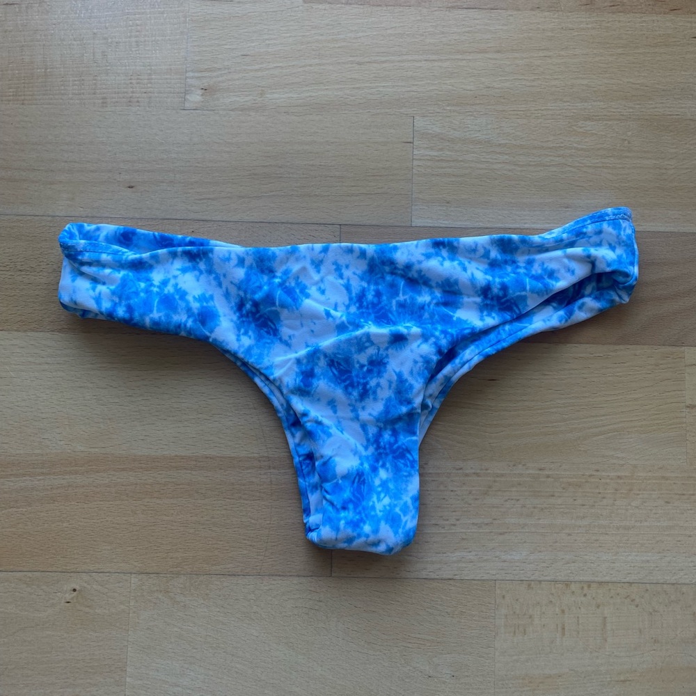 Blue tie dye small Brayden bottoms from midori bikinis
